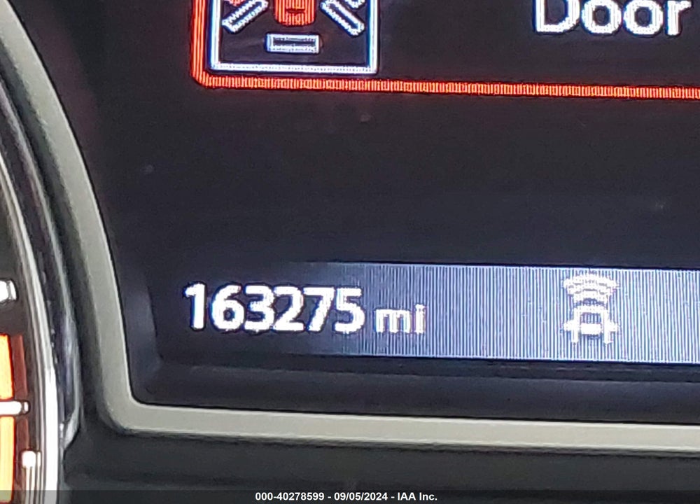 2018 NISSAN PATHFINDER SV VIN: 5N1DR2MN6JC622400