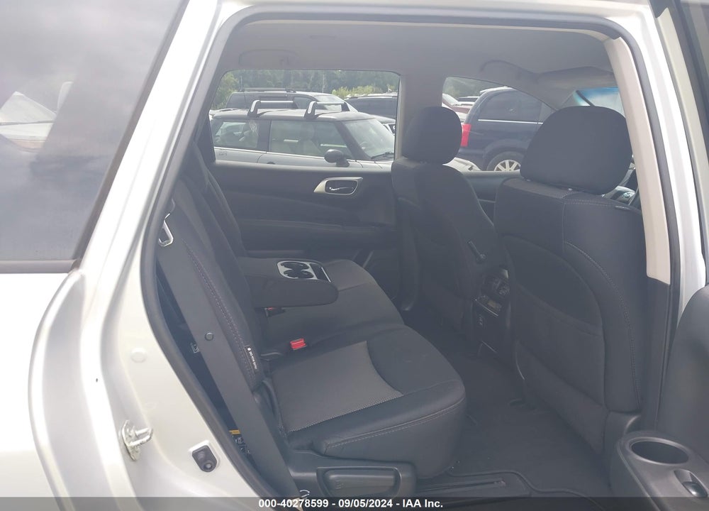 2018 NISSAN PATHFINDER SV VIN: 5N1DR2MN6JC622400