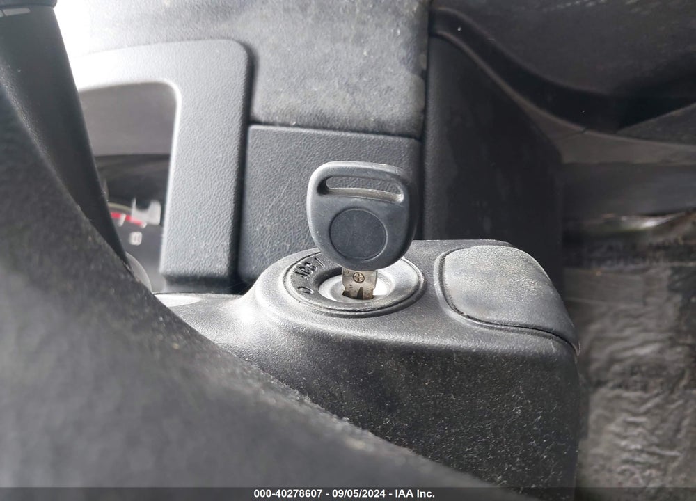 2008 PONTIAC TORRENT VIN: 2CKDL33F886061179