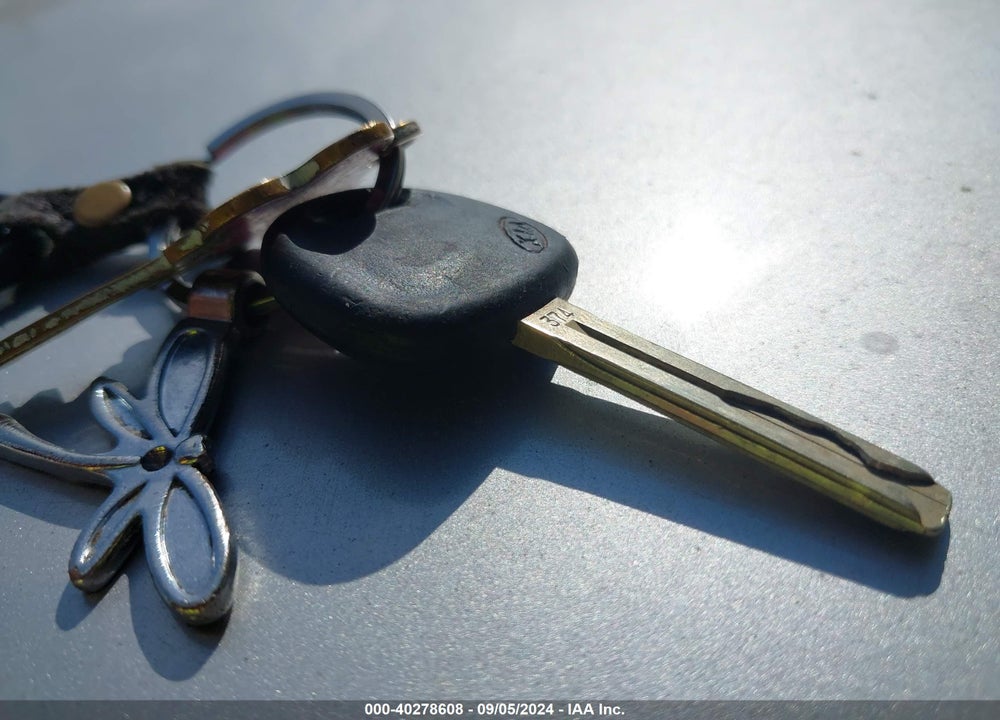 2011 KIA RIO LX VIN: KNADH4A30B6925112