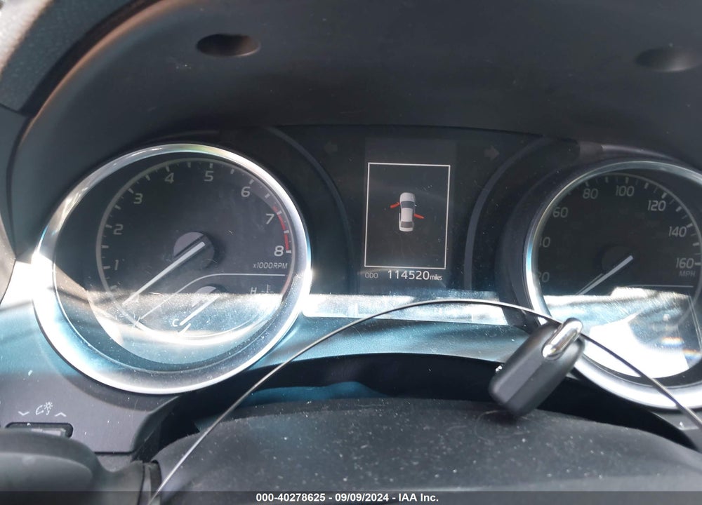 2018 TOYOTA CAMRY LE VIN: 4T1B11HK5JU567084