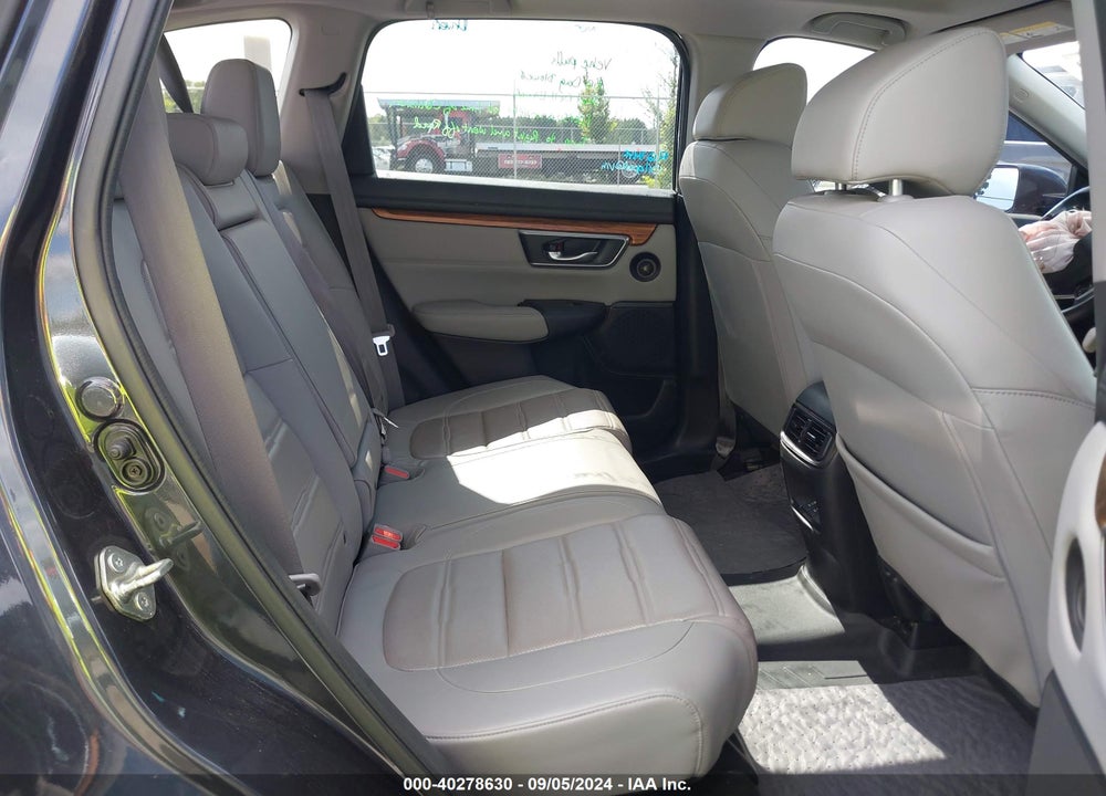 2017 HONDA CR-V EX-L/EX-L NAVI VIN: 7FARW1H88HE047333