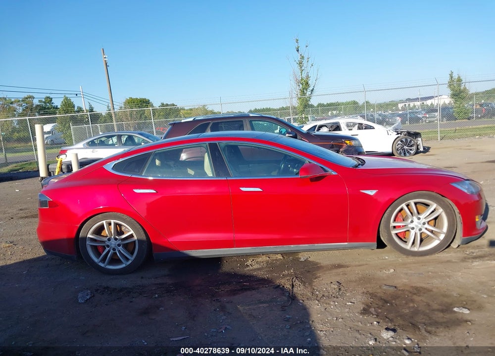 2015 TESLA MODEL S VIN: 5YJSA1H47FF094522