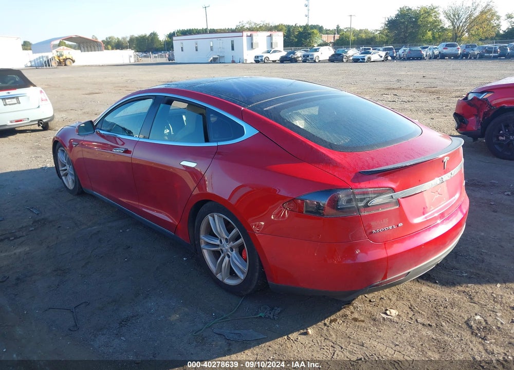2015 TESLA MODEL S VIN: 5YJSA1H47FF094522