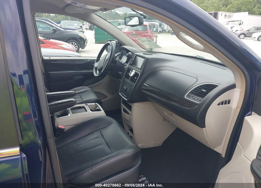 2014 CHRYSLER TOWN & COUNTRY TOURING VIN: 2C4RC1BG6ER358313