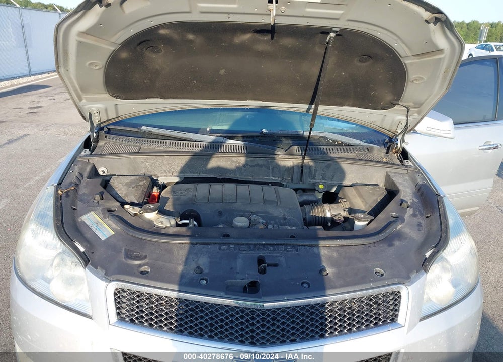 2009 CHEVROLET TRAVERSE LT VIN: 1GNEV23D29S146975