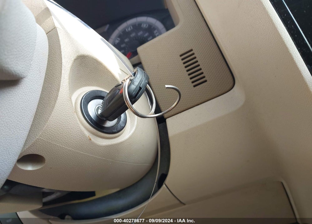 2010 FORD ESCAPE VIN: 1FMCU0E72AKA78384