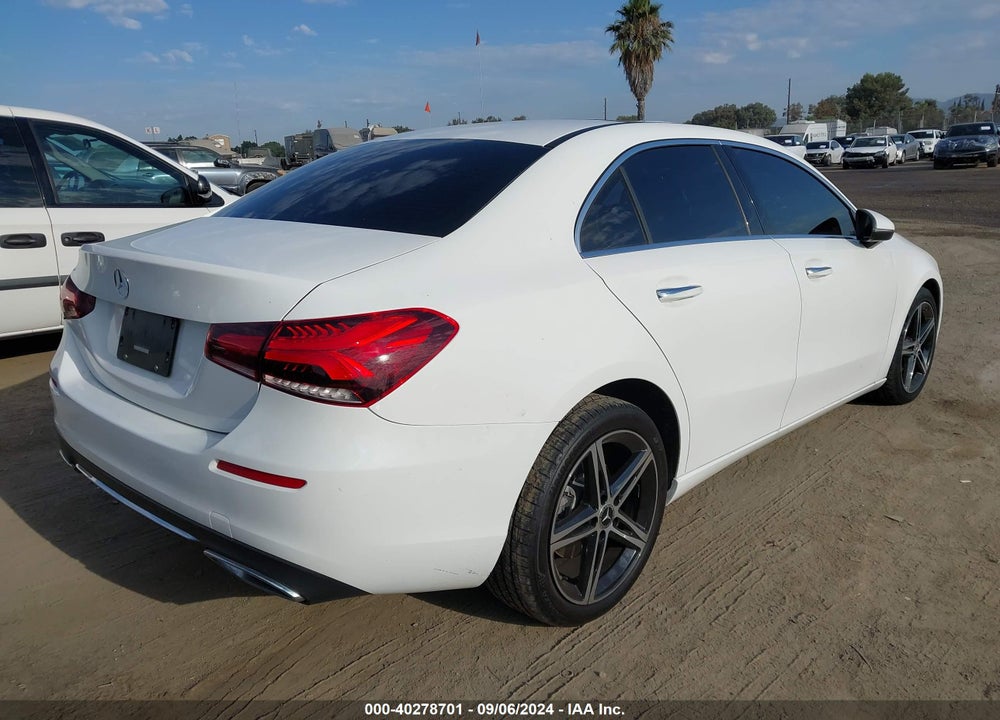2022 MERCEDES-BENZ A 220 VIN: W1K3G4EB7NJ327884