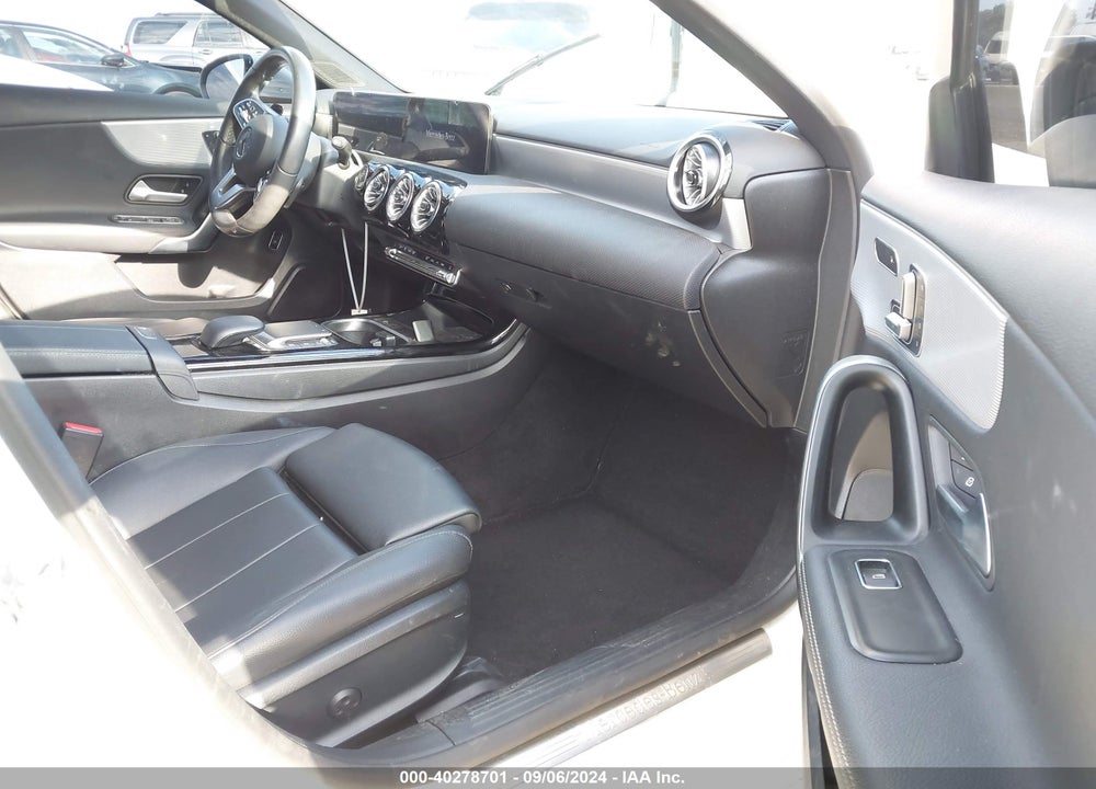 2022 MERCEDES-BENZ A 220 VIN: W1K3G4EB7NJ327884
