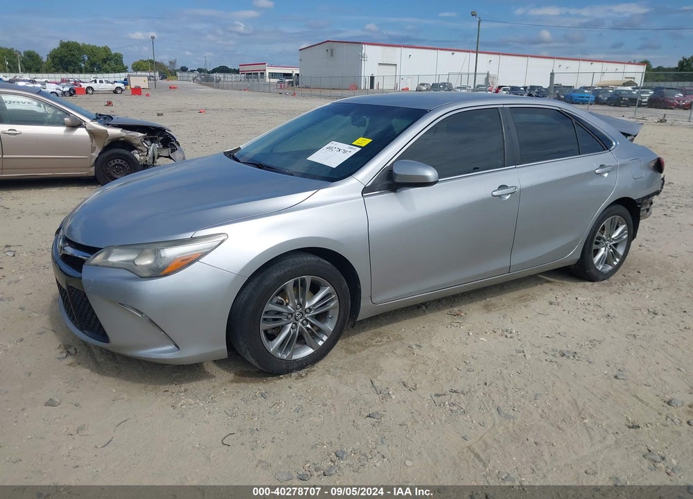 2015 TOYOTA CAMRY SE VIN: 4T1BF1FK2FU100670