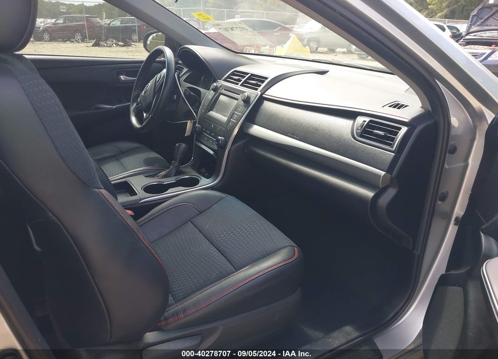 2015 TOYOTA CAMRY SE VIN: 4T1BF1FK2FU100670