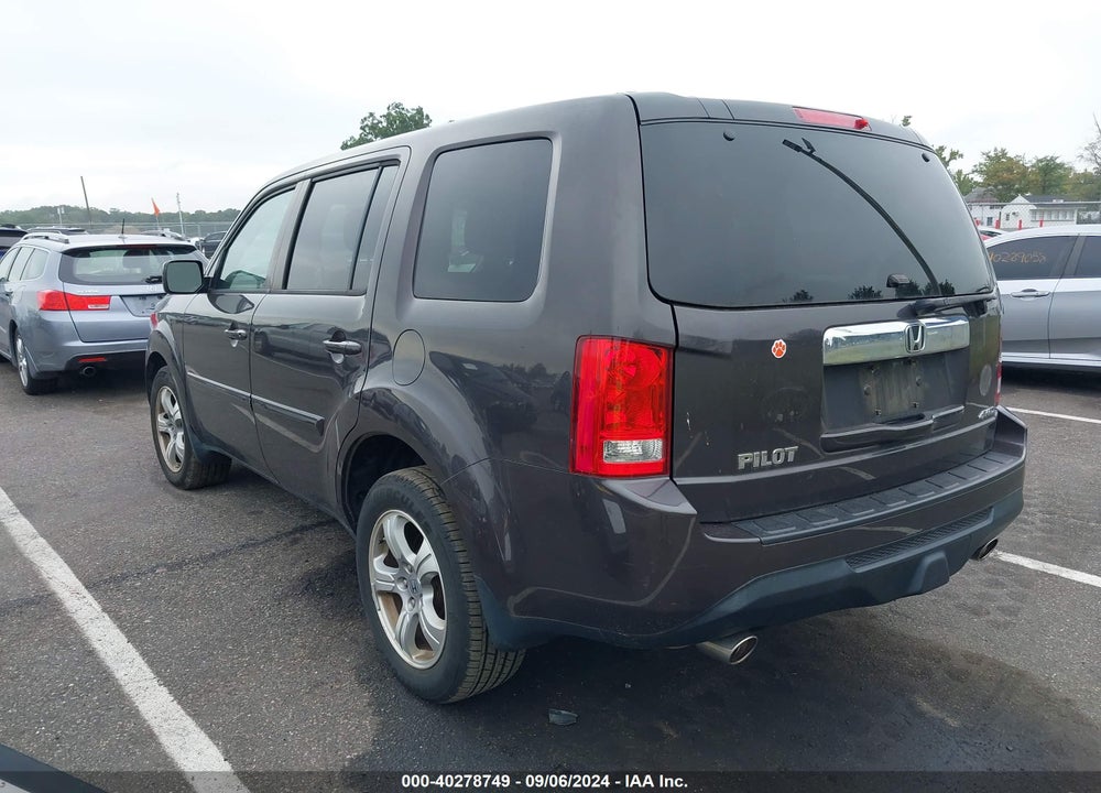 2015 HONDA PILOT EX VIN: 5FNYF4H40FB074416