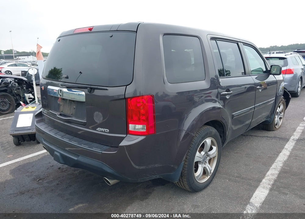 2015 HONDA PILOT EX VIN: 5FNYF4H40FB074416