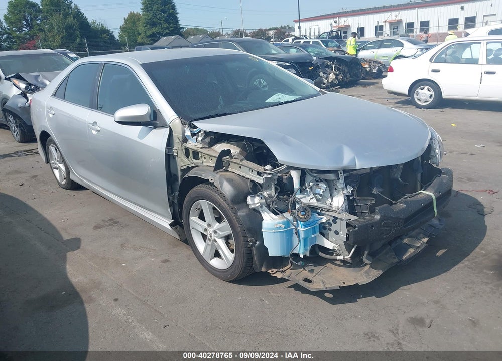 2013 TOYOTA CAMRY SE VIN: 4T1BF1FK1DU207965