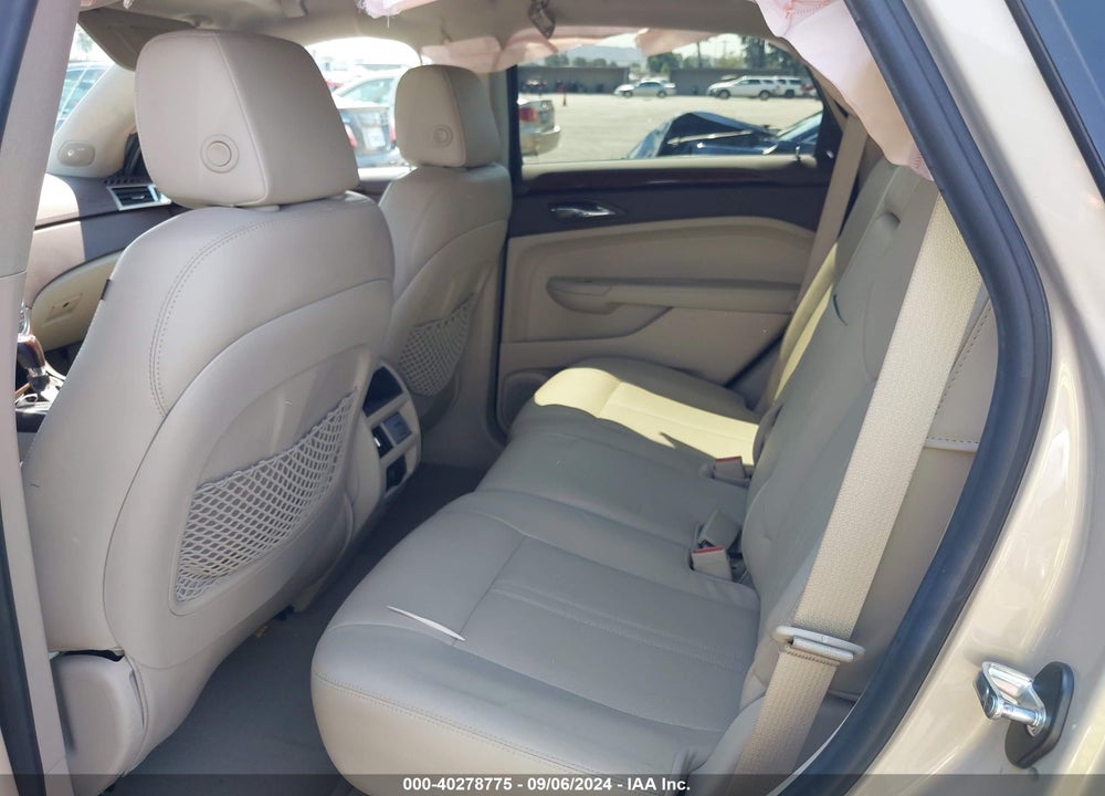 2011 CADILLAC SRX LUXURY COLLECTION VIN: 3GYFNAEY5BS647659