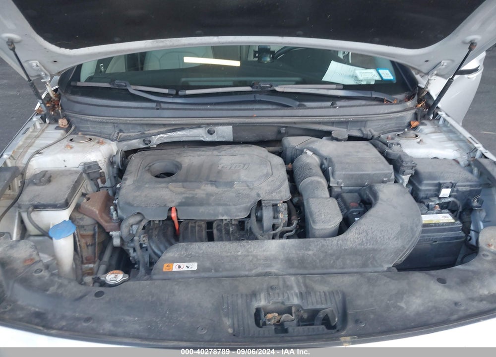 2015 HYUNDAI SONATA VIN: 5NPE24AF2FH203493