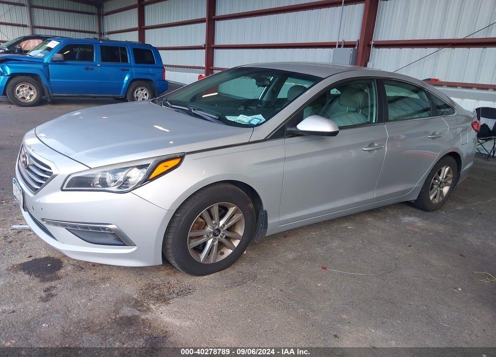 2015 HYUNDAI SONATA VIN: 5NPE24AF2FH203493