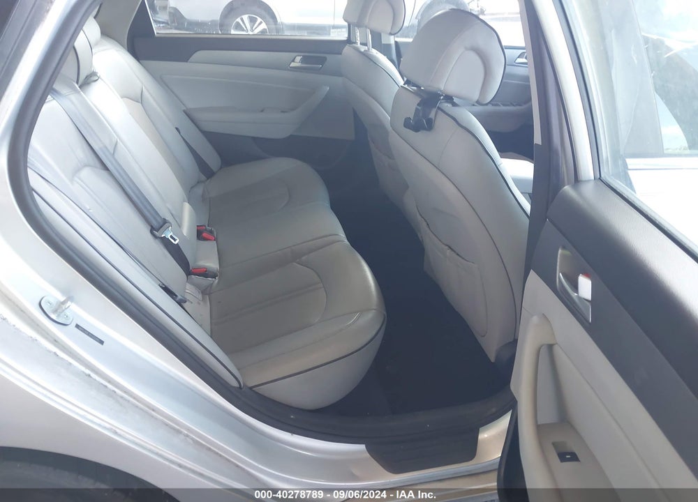 2015 HYUNDAI SONATA VIN: 5NPE24AF2FH203493
