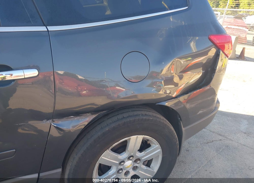 2010 CHEVROLET TRAVERSE VIN: 1GNLVFED2AS111367
