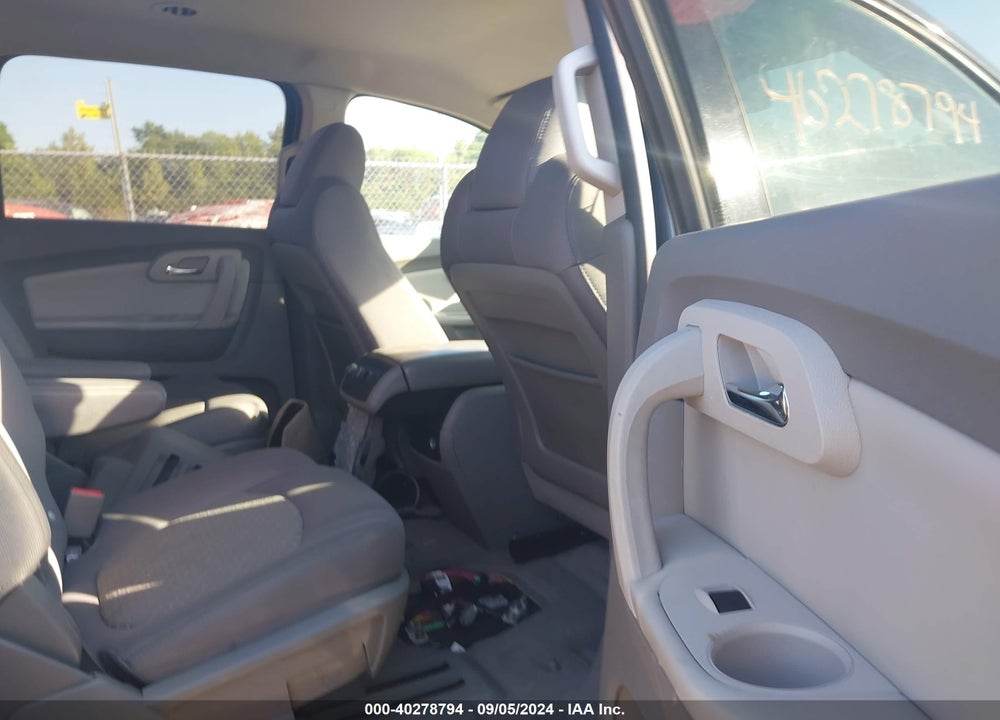 2010 CHEVROLET TRAVERSE VIN: 1GNLVFED2AS111367