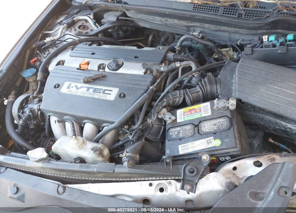 2004 HONDA ACCORD 2.4 EX VIN: 1HGCM56814A040276