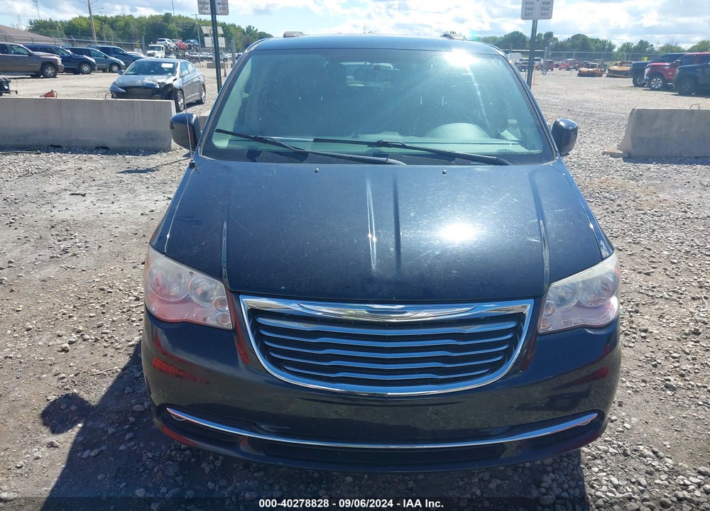 2014 CHRYSLER TOWN & COUNTRY VIN: 2C4RC1BG4ER441884