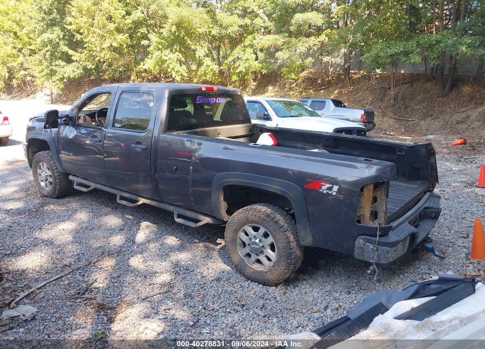 2011 CHEVROLET SILVERADO 2500HD LT VIN: 1GC1KXCG8BF184961