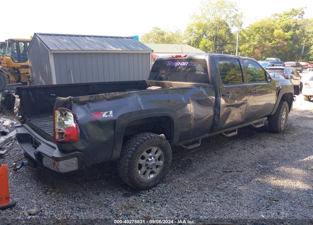 2011 CHEVROLET SILVERADO 2500HD LT VIN: 1GC1KXCG8BF184961