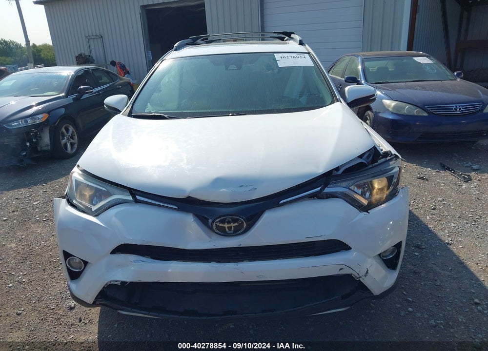 2018 TOYOTA RAV4 XLE VIN: 2T3WFREV5JW416950