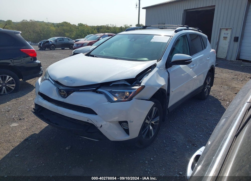 2018 TOYOTA RAV4 XLE VIN: 2T3WFREV5JW416950
