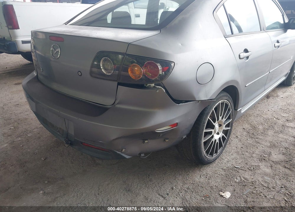 2005 MAZDA 3 S VIN: JM1BK123951262889