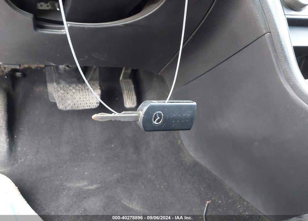 2013 MAZDA 6 I SPORT VIN: 1YVHZ8BH7D5M05561