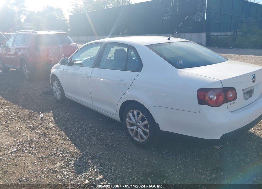 2010 VOLKSWAGEN JETTA LIMITED EDITION VIN: 3VWRZ7AJ4AM110168