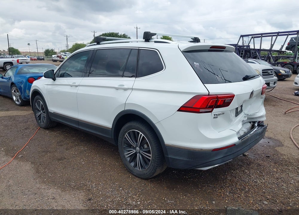2018 VOLKSWAGEN TIGUAN 2.0T SE/2.0T SEL VIN: 3VV3B7AX7JM068047