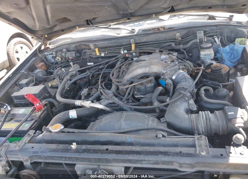 1996 NISSAN PATHFINDER VIN: JN8AR05S6TW011983