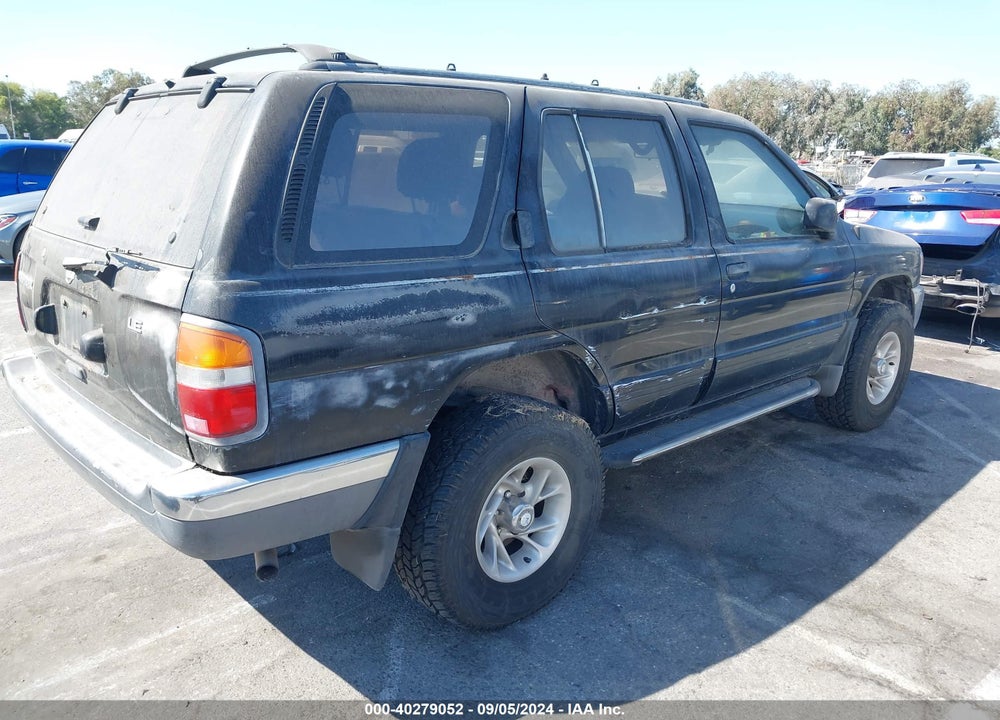 1996 NISSAN PATHFINDER VIN: JN8AR05S6TW011983