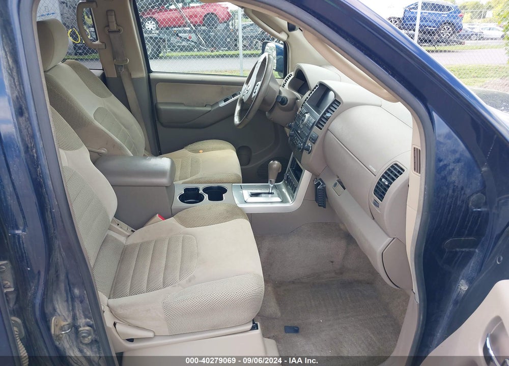 2010 NISSAN PATHFINDER SE VIN: 5N1AR1NB7AC610256