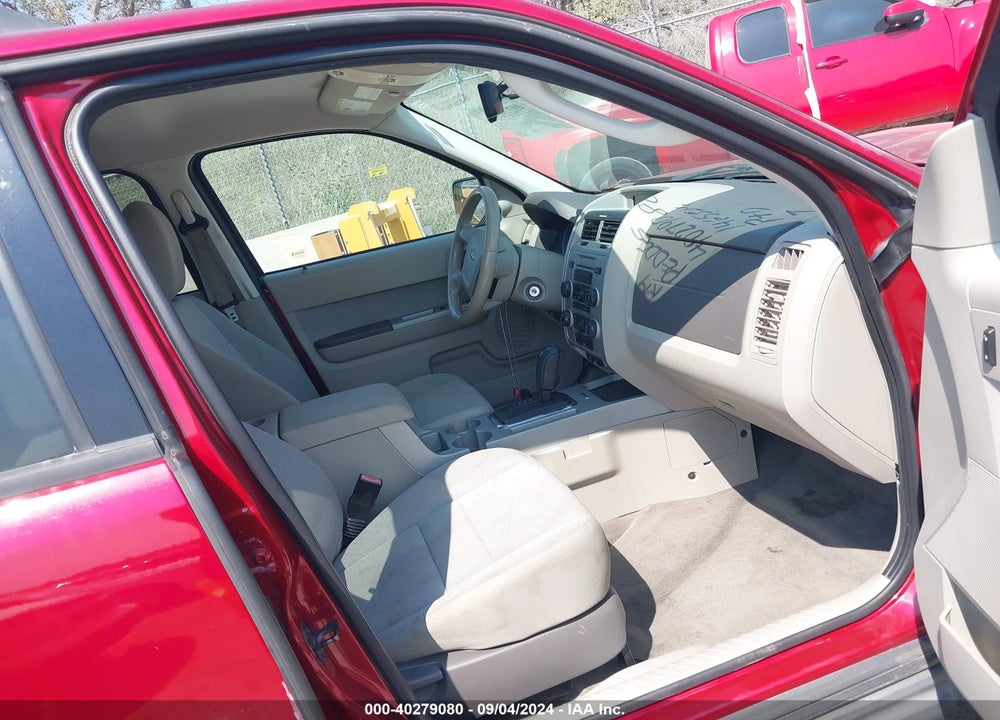 2011 FORD ESCAPE XLT VIN: 1FMCU0D70BKA14671