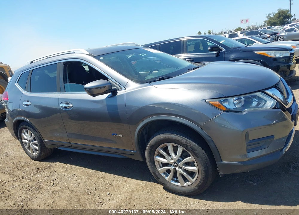 2017 NISSAN ROGUE HYBRID SV VIN: 5N1ET2MV9HC830657