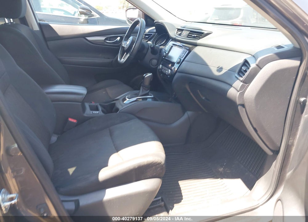 2017 NISSAN ROGUE HYBRID SV VIN: 5N1ET2MV9HC830657