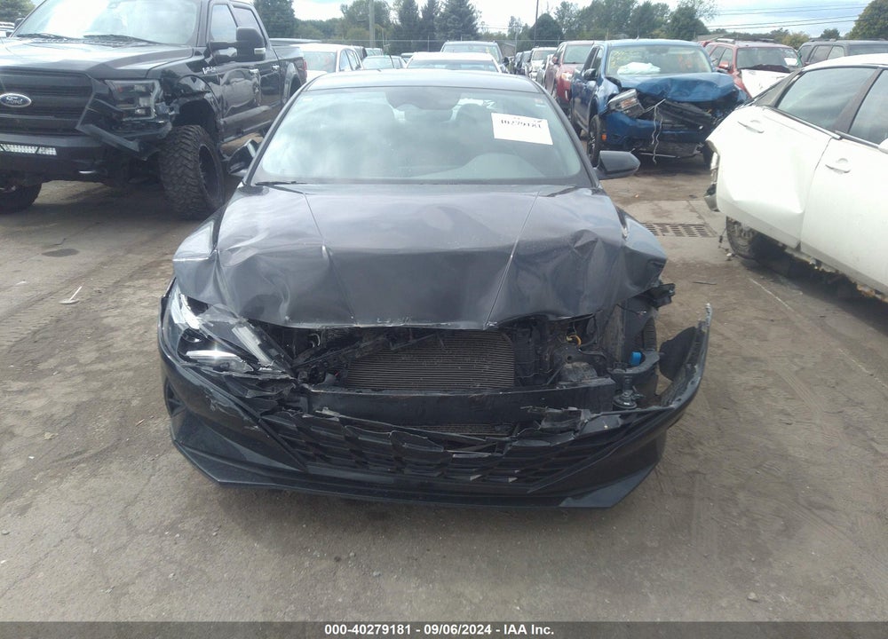 2022 HYUNDAI ELANTRA SEL VIN: 5NPLM4AG9NH076251