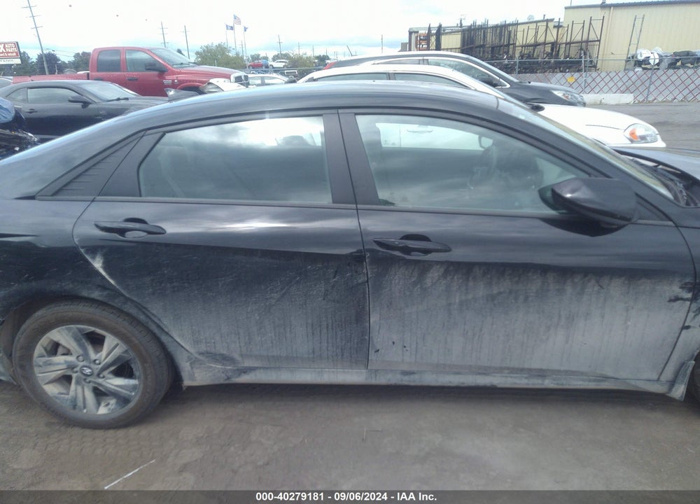 2022 HYUNDAI ELANTRA SEL VIN: 5NPLM4AG9NH076251