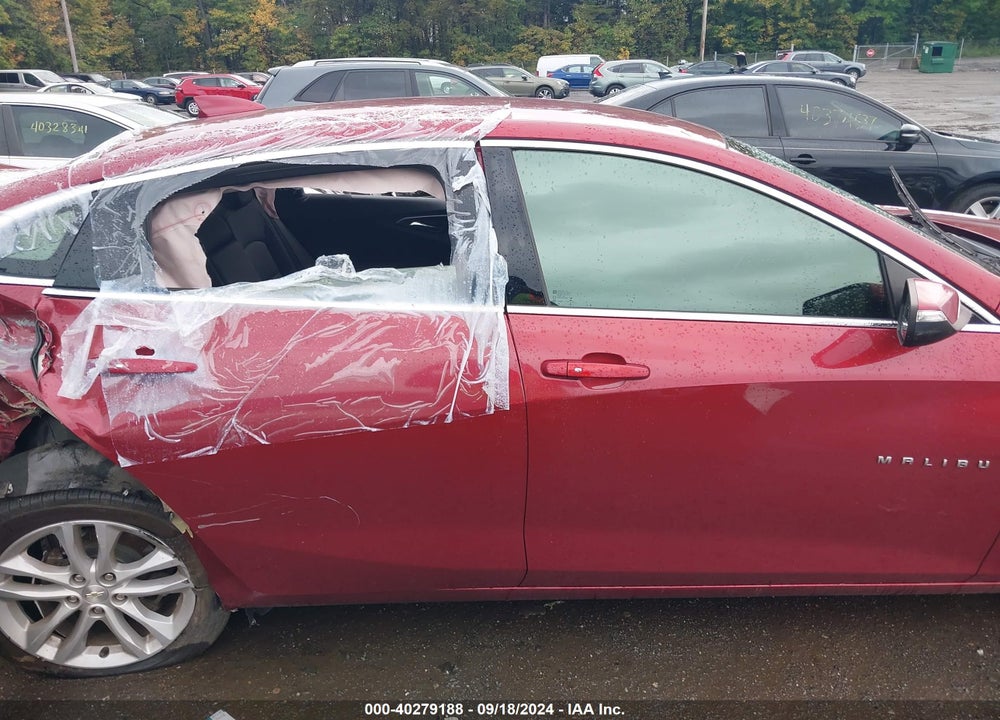 2018 CHEVROLET MALIBU LT VIN: 1G1ZD5ST8JF132575
