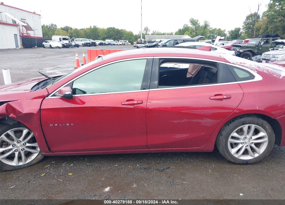 2018 CHEVROLET MALIBU LT VIN: 1G1ZD5ST8JF132575