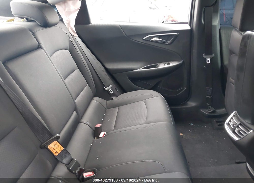 2018 CHEVROLET MALIBU LT VIN: 1G1ZD5ST8JF132575