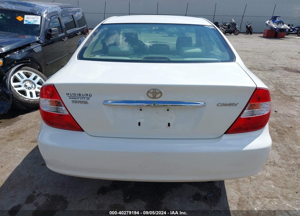 2004 TOYOTA CAMRY LE VIN: JTDBE32K340287186