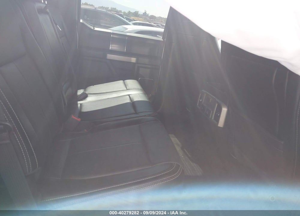 2018 FORD F-150 LARIAT VIN: 1FTFW1EG6JKC33830