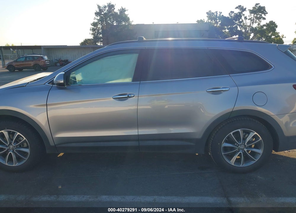 2017 HYUNDAI SANTA FE LIMITED VIN: KM8SN4HF3HU240833