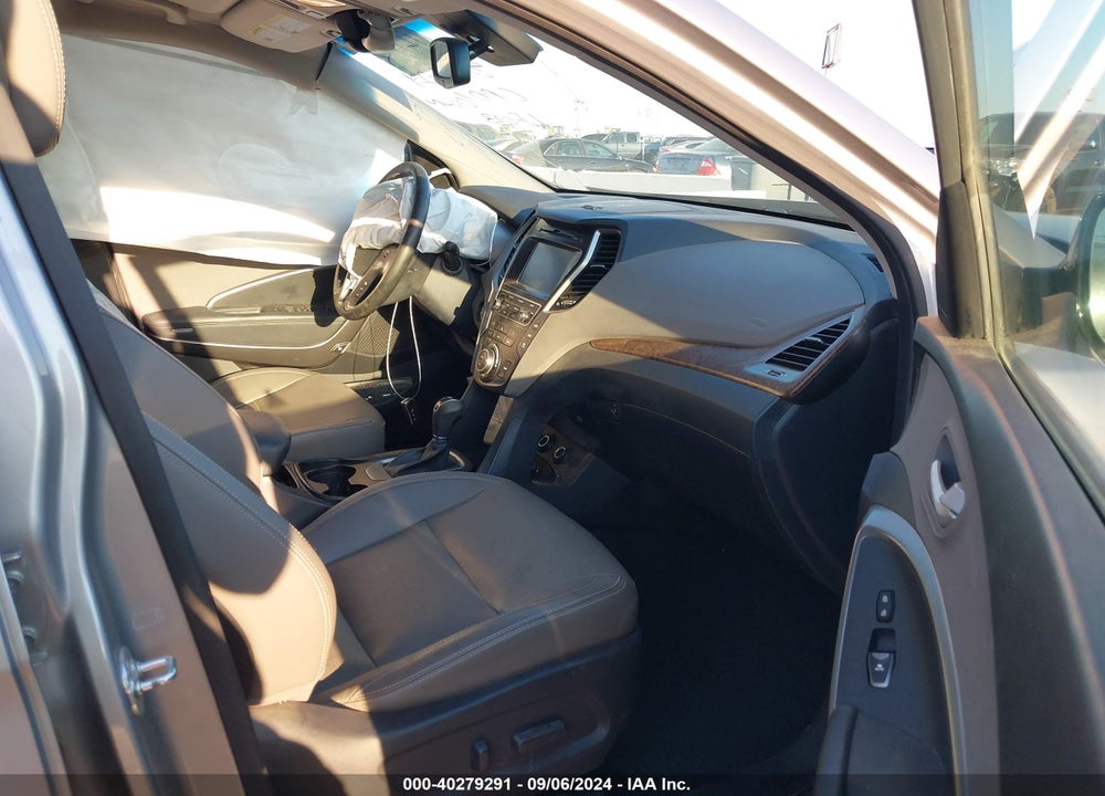 2017 HYUNDAI SANTA FE LIMITED VIN: KM8SN4HF3HU240833