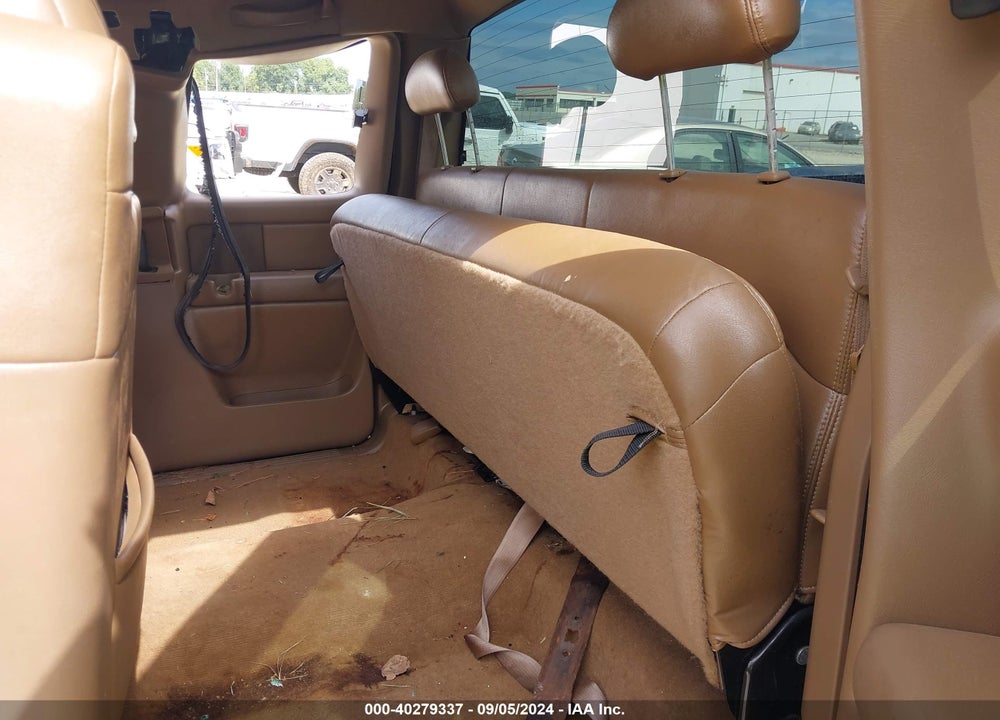 2000 CHEVROLET SILVERADO 1500 LT VIN: 2GCEK19T5Y1373134
